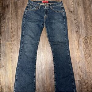 Womens Levi's 515 Nouveau Boot Cut Low Rise Medium Wash Jeans Size 6